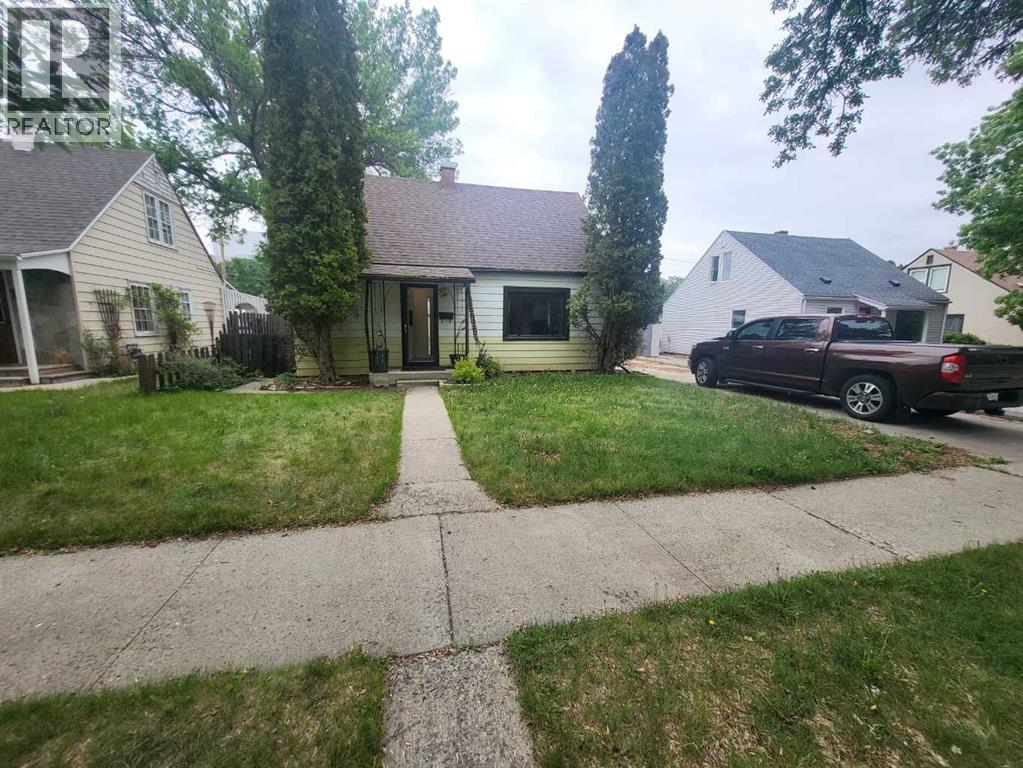 941 16 Street S, Lethbridge, Alberta
