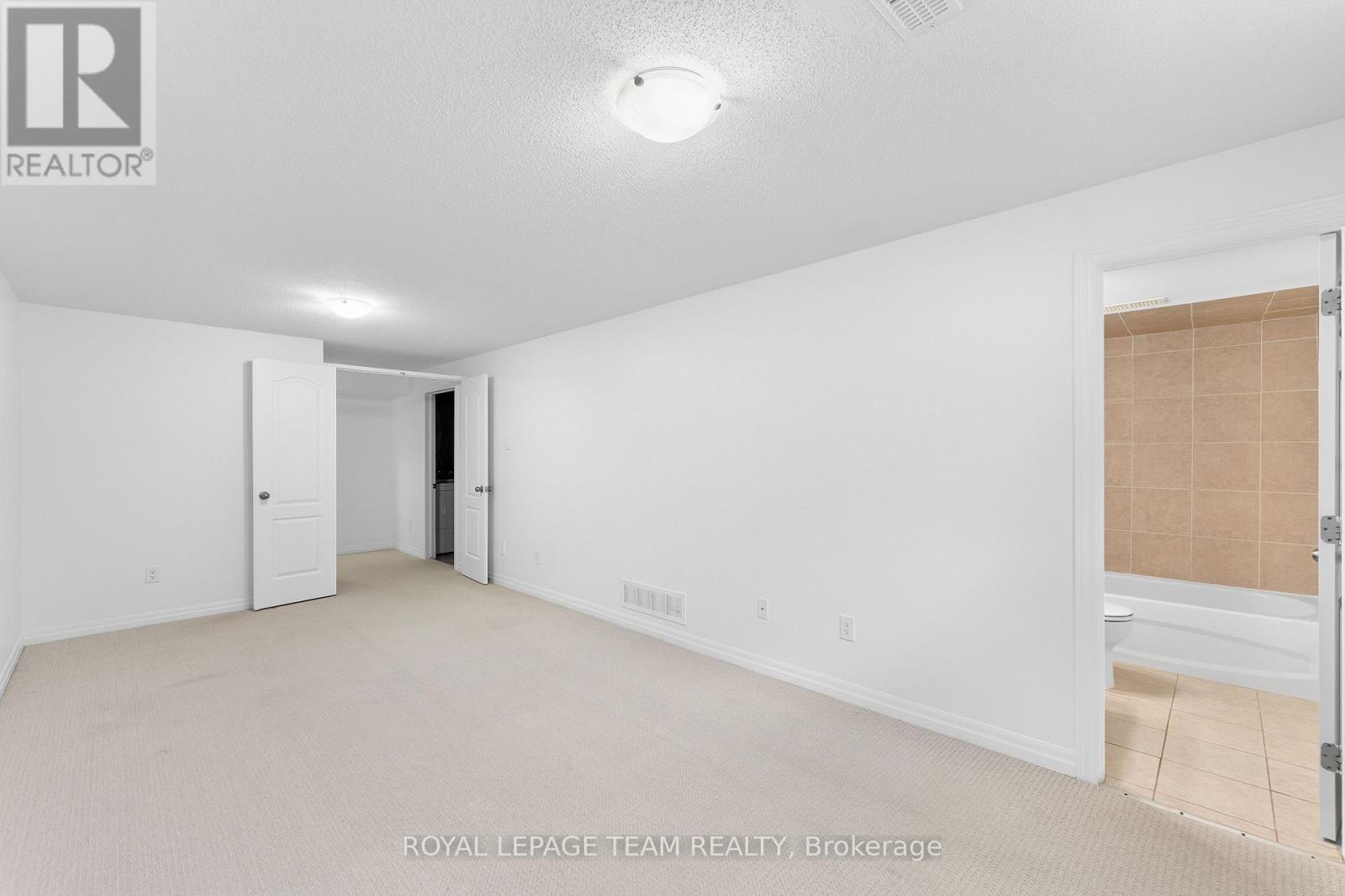 605 Sunburst Street, Ottawa, Ontario  K1T 0L1 - Photo 33 - X13411732