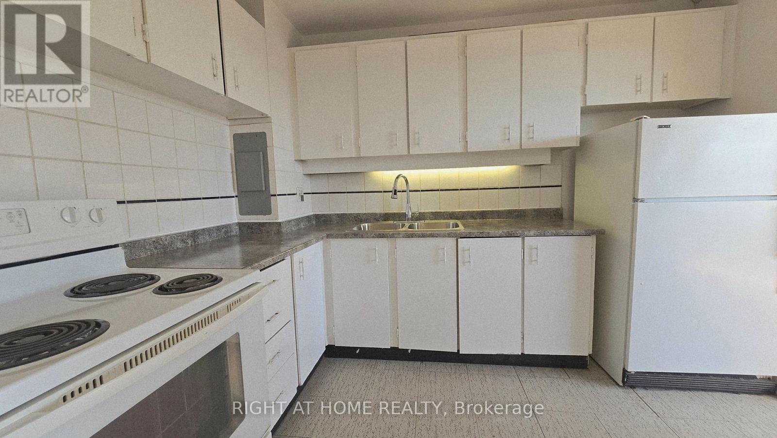 2108 - 725 Don Mills Road, Toronto, Ontario  M3C 1S8 - Photo 18 - C13411754