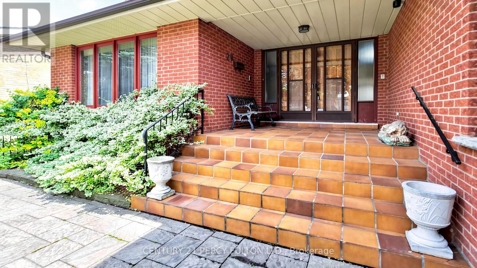 29 Ernest Avenue, Toronto, Ontario  M2J 3T4 - Photo 4 - C13246966