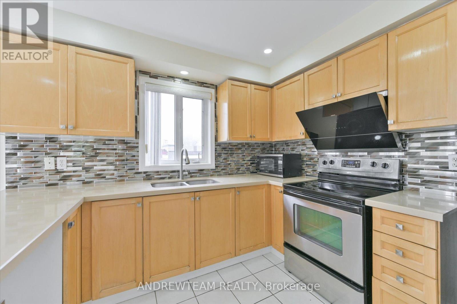 1 - 1075 Ellesmere Road, Toronto, Ontario  M1P 5C3 - Photo 12 - E13411728