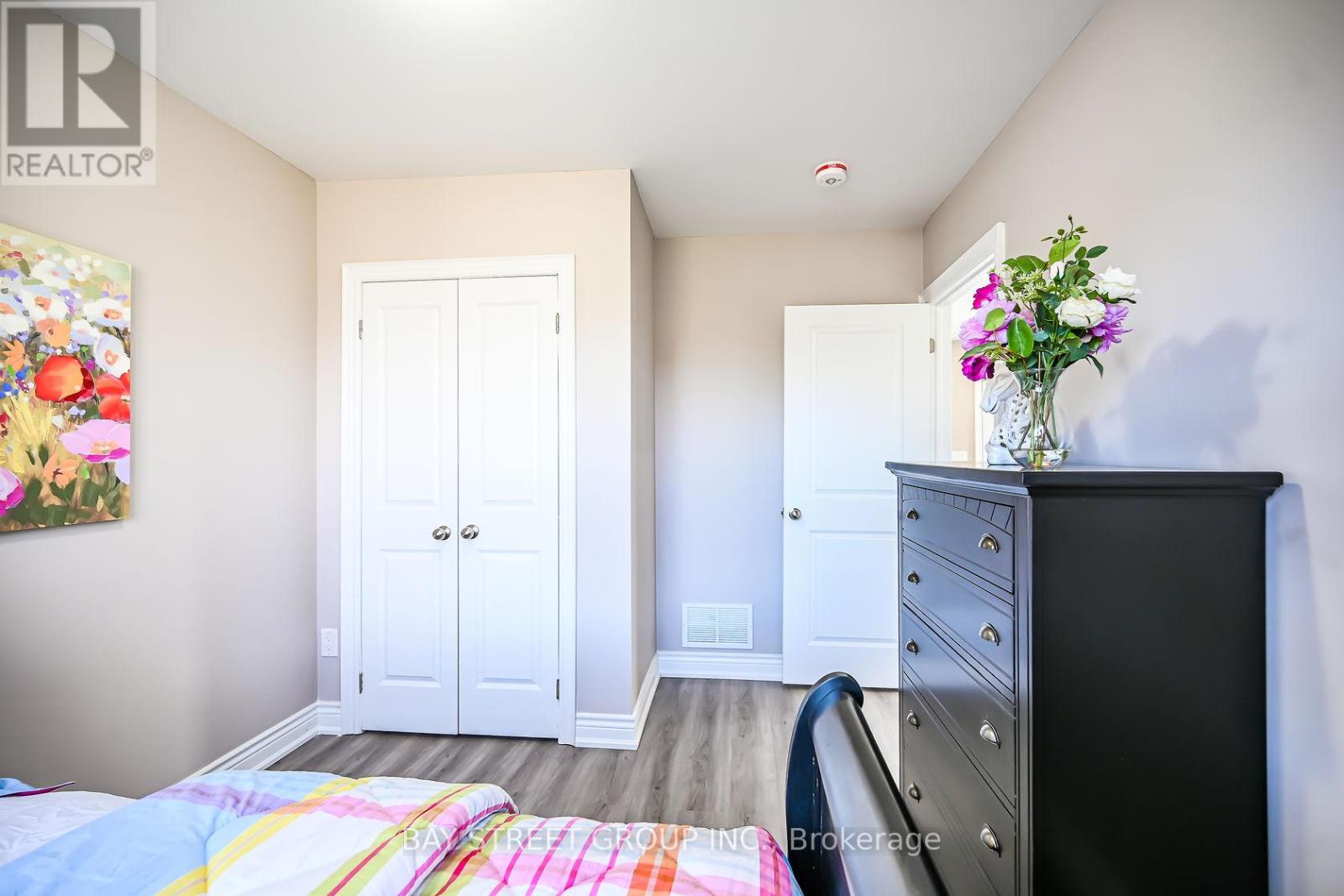 Upper - 49 East 41st Street, Hamilton, Ontario  L8T 2Z4 - Photo 18 - X13411738