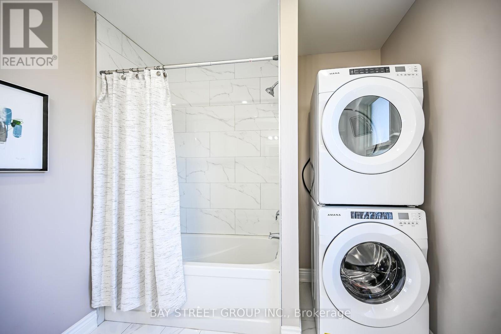 Upper - 49 East 41st Street, Hamilton, Ontario  L8T 2Z4 - Photo 20 - X13411738