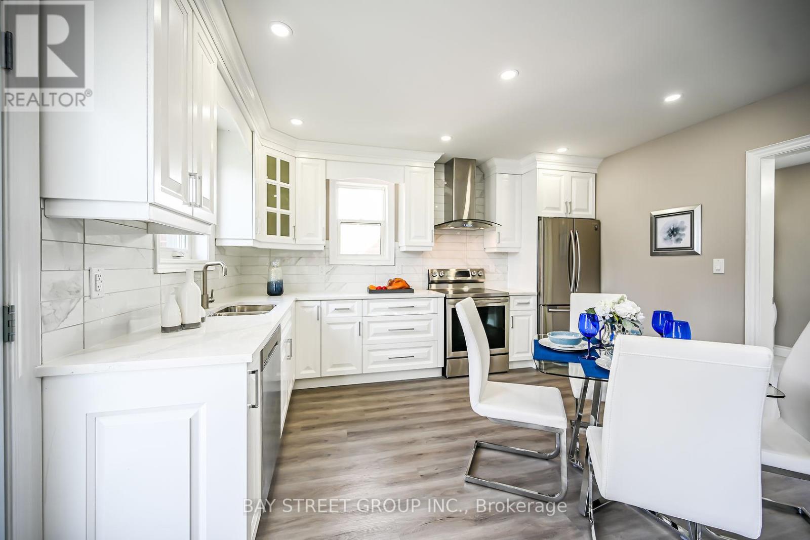 Upper - 49 East 41st Street, Hamilton, Ontario  L8T 2Z4 - Photo 4 - X13411738