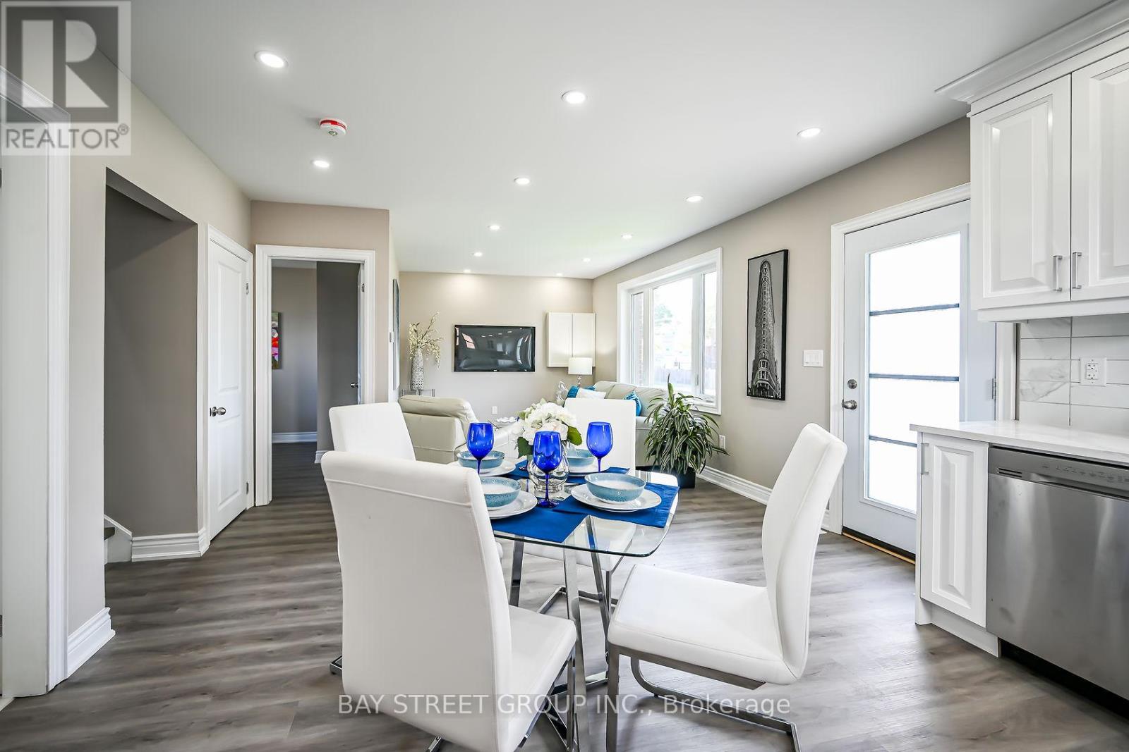 Upper - 49 East 41st Street, Hamilton, Ontario  L8T 2Z4 - Photo 9 - X13411738