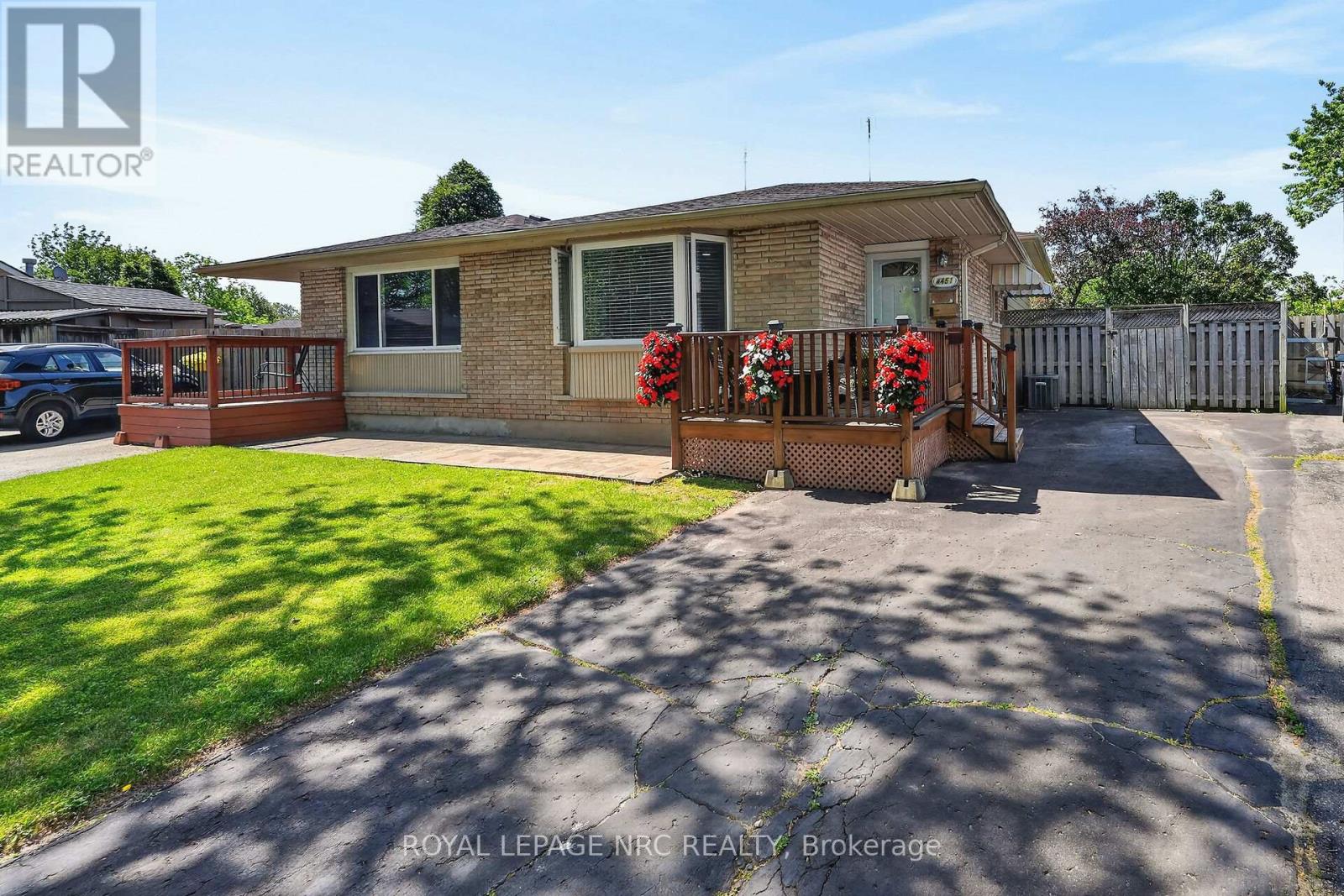 4451 MEADOWVALE DRIVE, Niagara Falls, Ontario