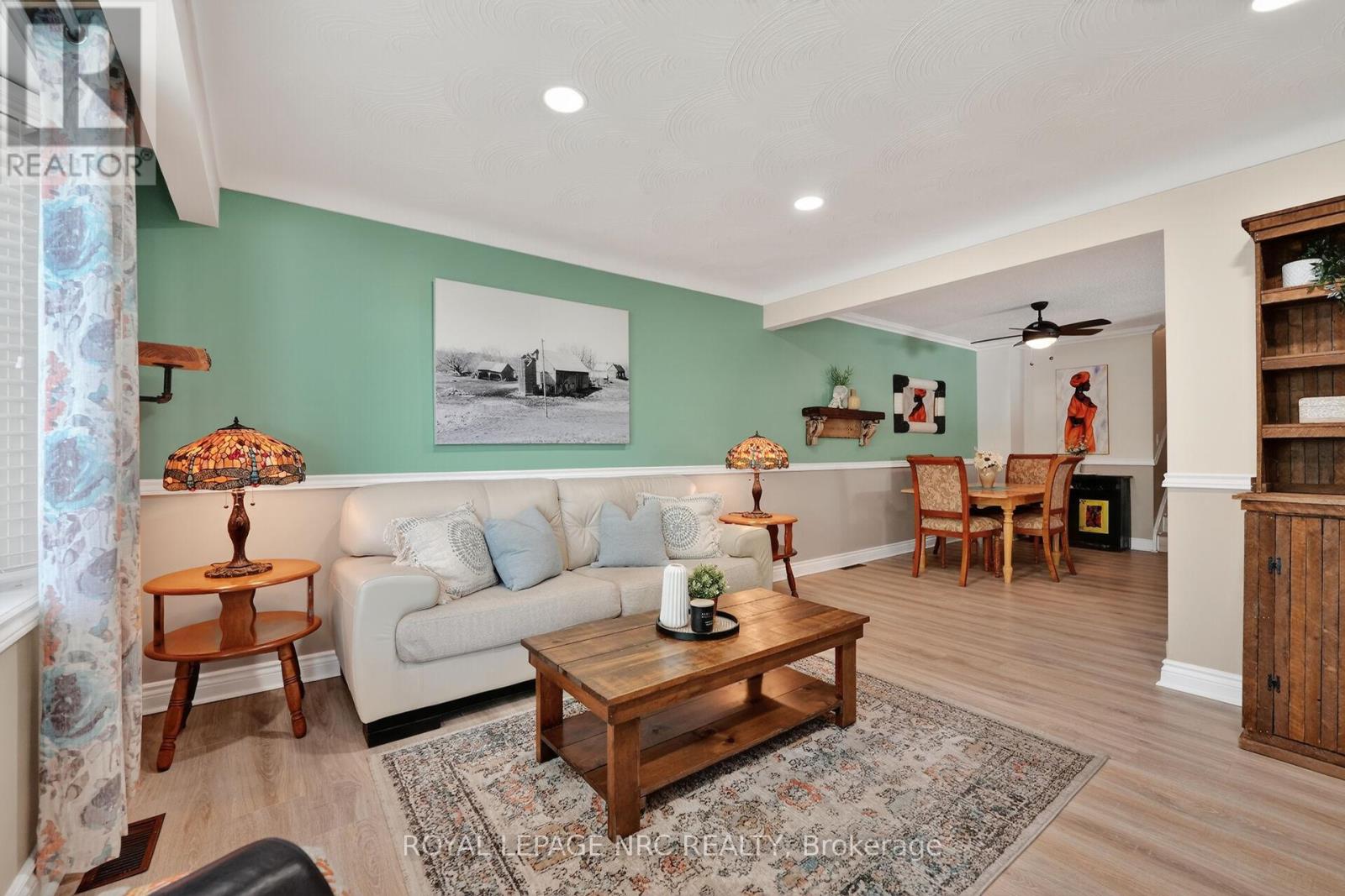 4451 Meadowvale Drive, Niagara Falls, Ontario  L2E 5W8 - Photo 6 - X13411766