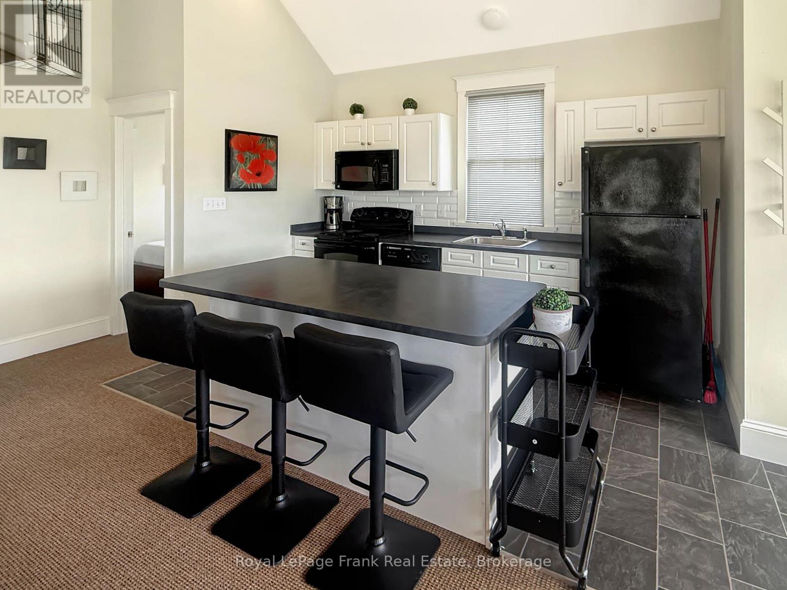 58 - 115 Butternut Lane, Prince Edward County, Ontario  K0K 1P0 - Photo 10 - X12893884