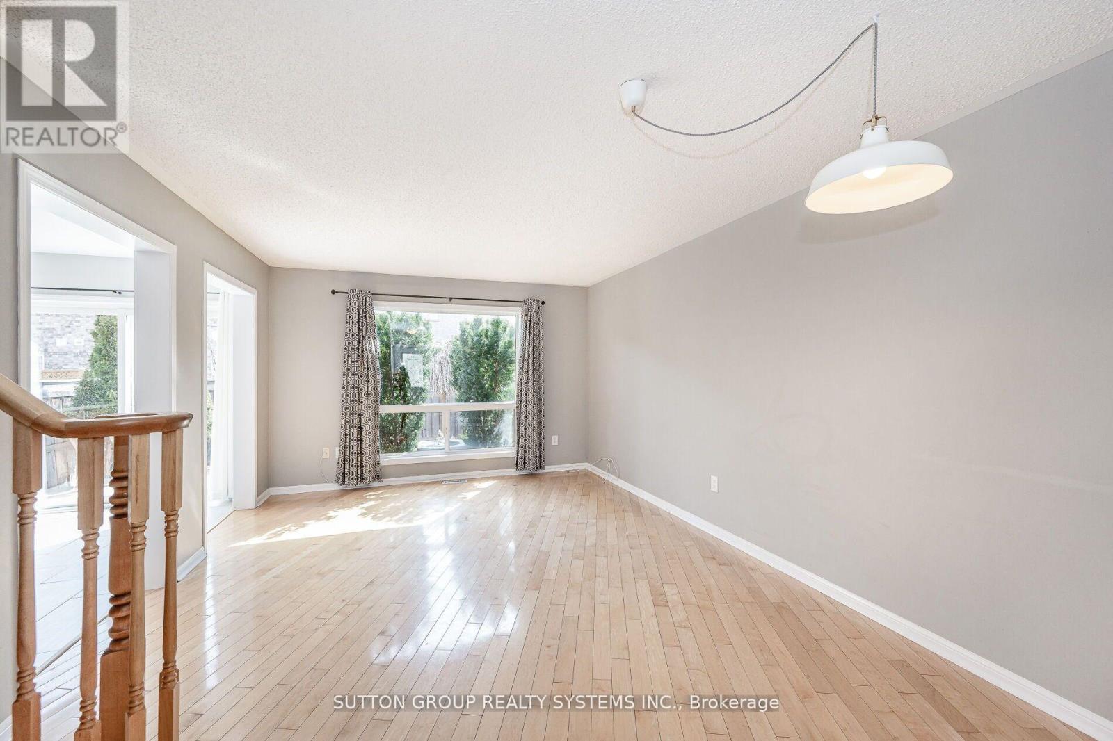 1152 Riddell Crescent, Milton, Ontario  L9T 6Y1 - Photo 4 - W13411770