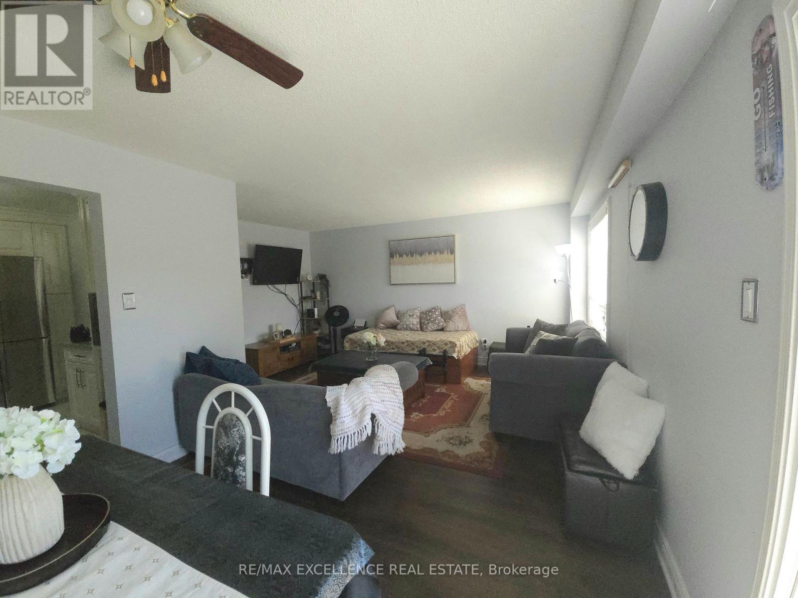 6 Stalbridge Avenue, Brampton, Ontario  L6Y 4H1 - Photo 12 - W13411776