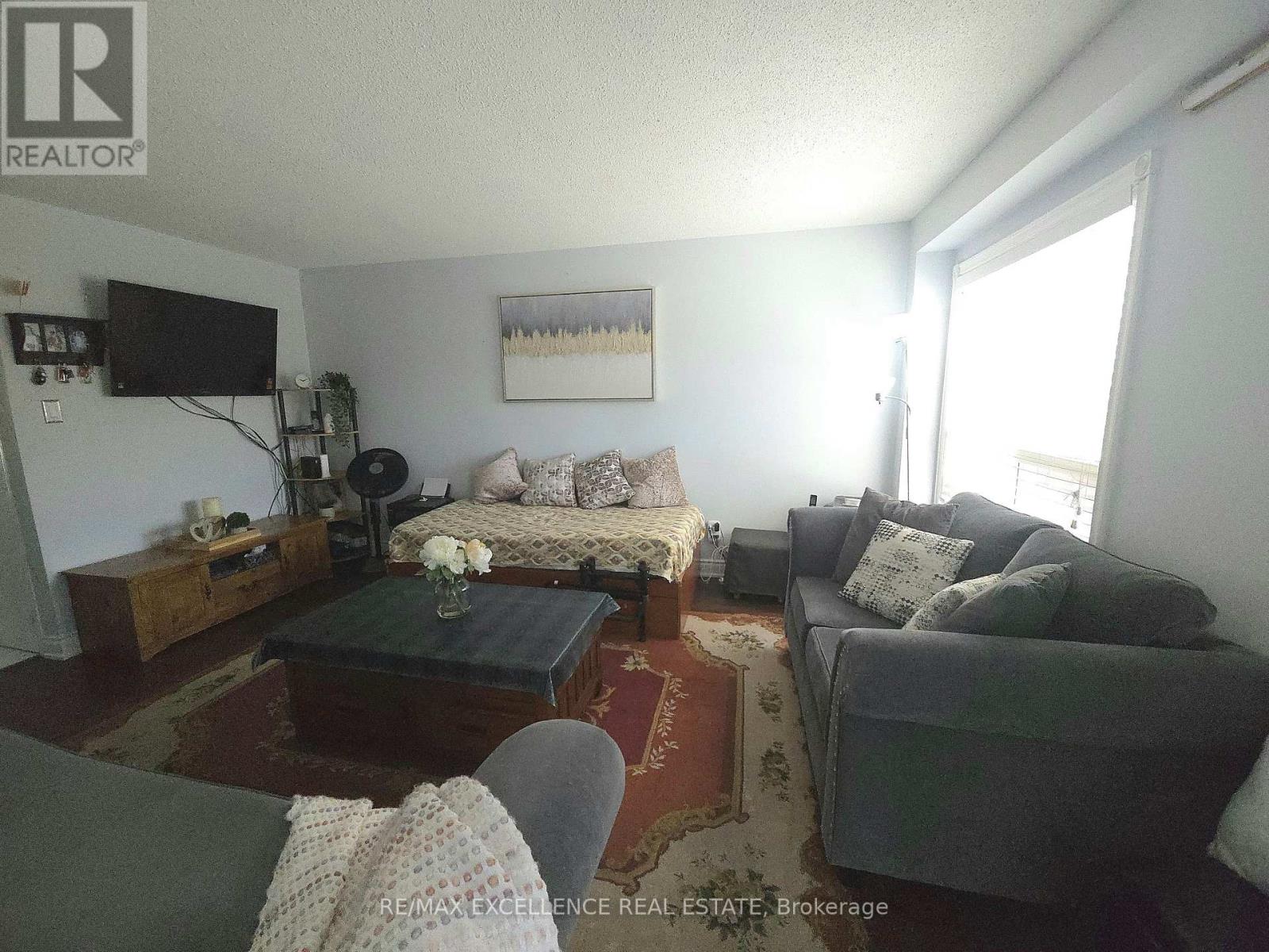 6 Stalbridge Avenue, Brampton, Ontario  L6Y 4H1 - Photo 13 - W13411776