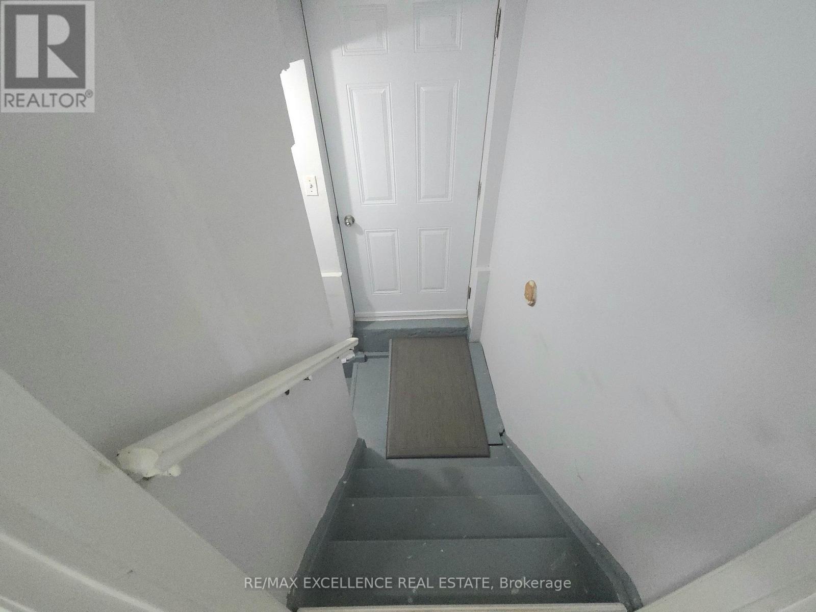 6 Stalbridge Avenue, Brampton, Ontario  L6Y 4H1 - Photo 27 - W13411776