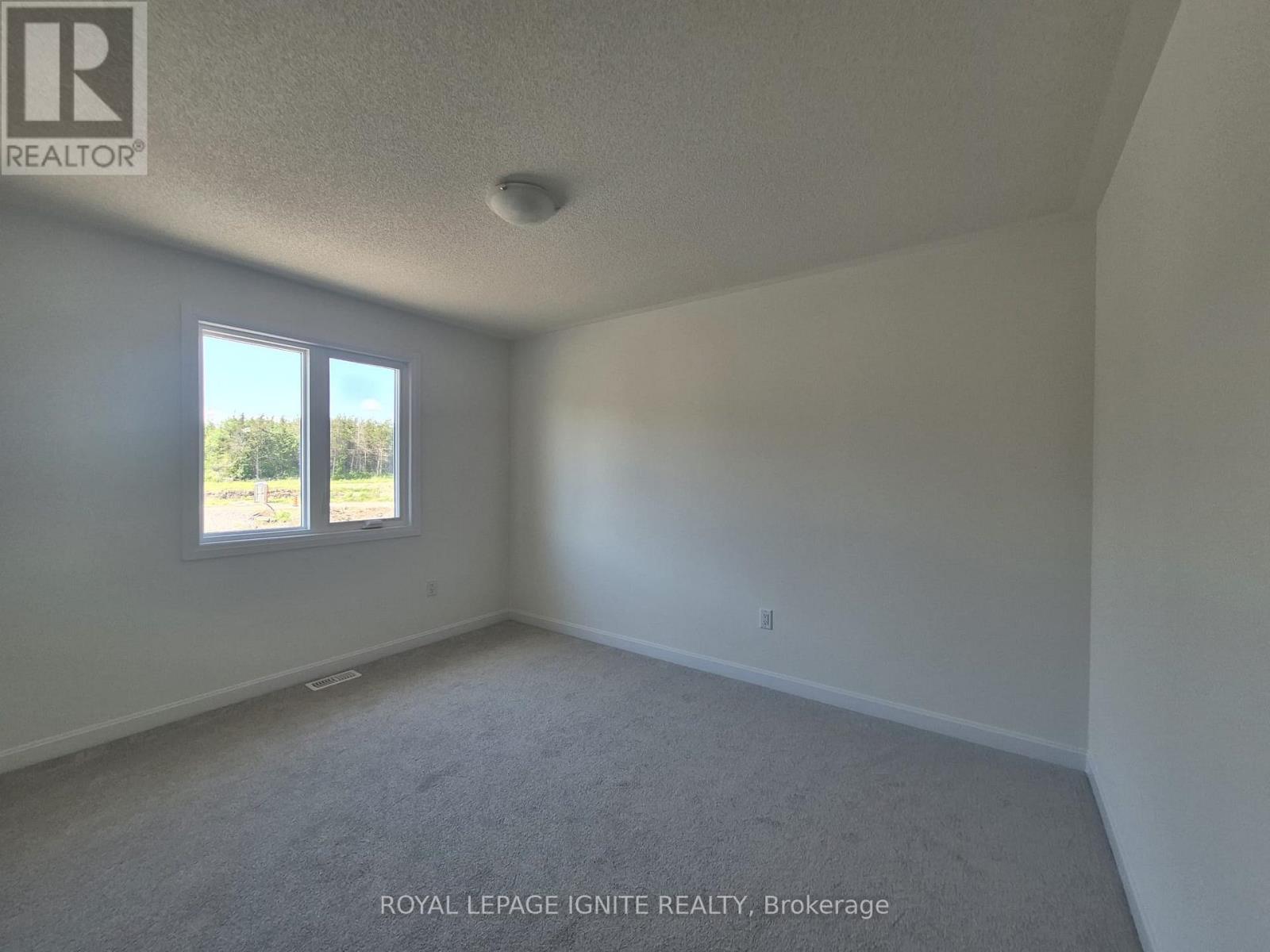 25 Royal Oak Crescent, Loyalist, Ontario  K0H 1G0 - Photo 22 - X13240442