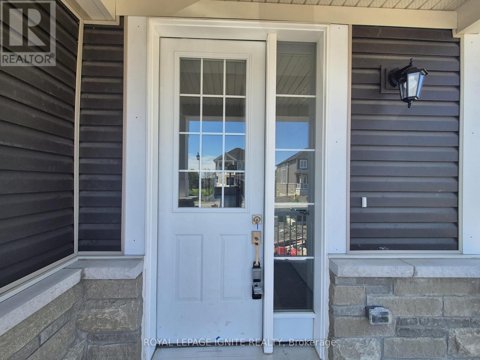 25 Royal Oak Crescent, Loyalist, Ontario  K0H 1G0 - Photo 3 - X13240442