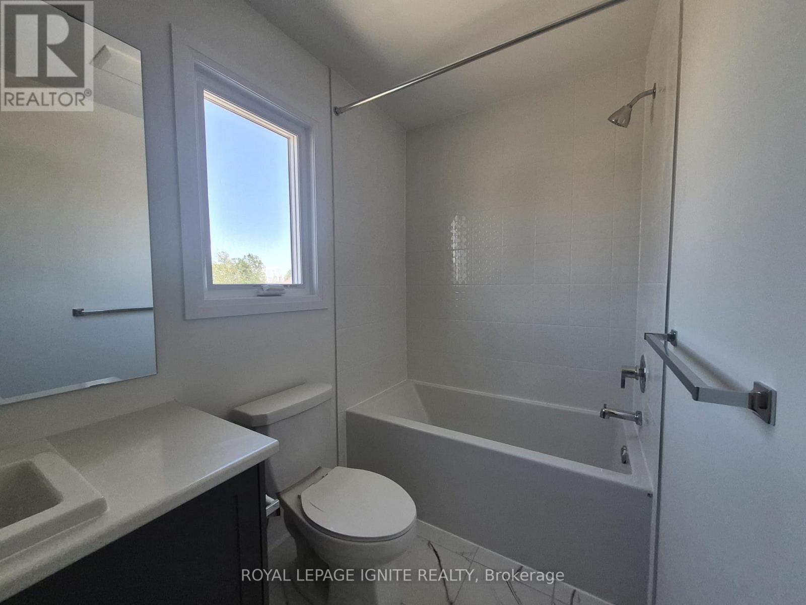 25 Royal Oak Crescent, Loyalist, Ontario  K0H 1G0 - Photo 27 - X13240442