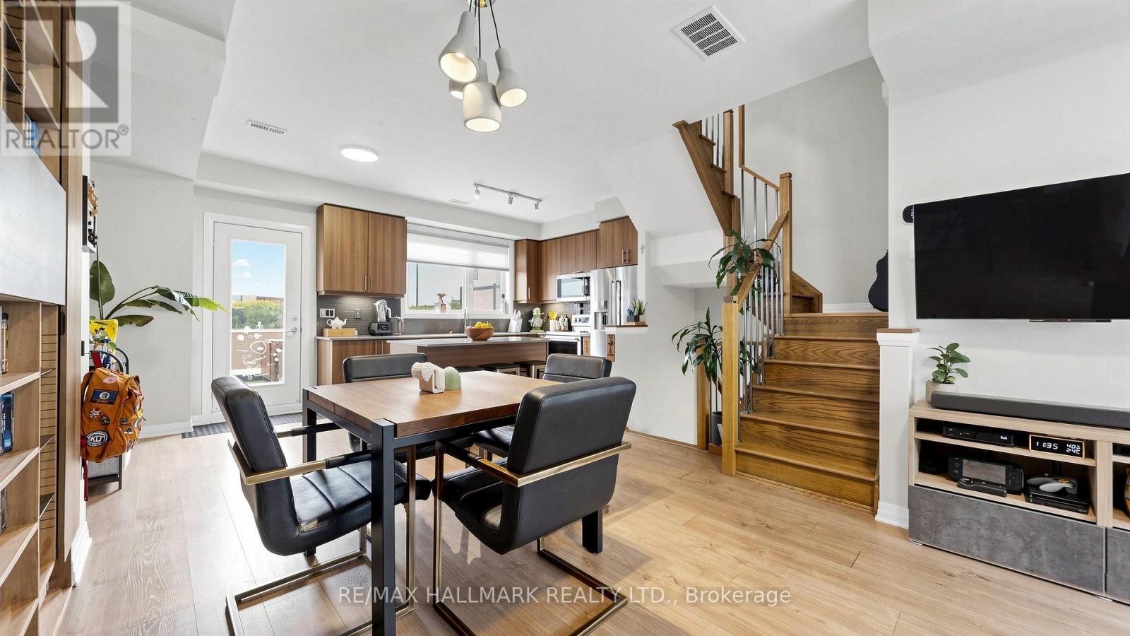 26 Caroline Carpenter Grove, Toronto, Ontario  M3K 0B1 - Photo 7 - W13246470