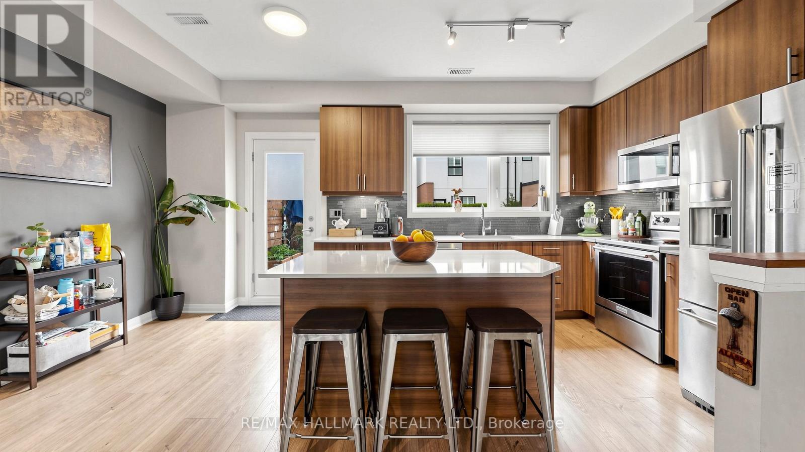 26 Caroline Carpenter Grove, Toronto, Ontario  M3K 0B1 - Photo 8 - W13246470