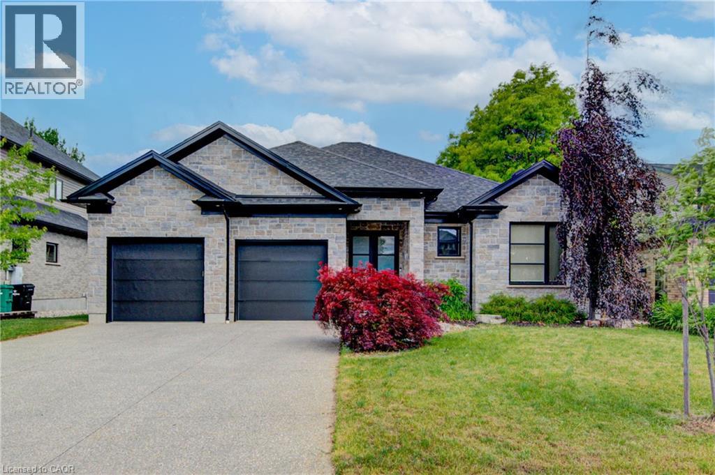 392 ALLENBY Court, Waterloo, Ontario