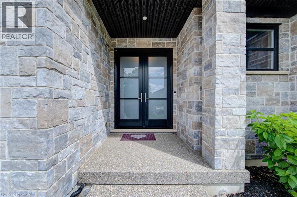 392 Allenby Court, Waterloo, Ontario  N2K 3J8 - Photo 2 - 40836571