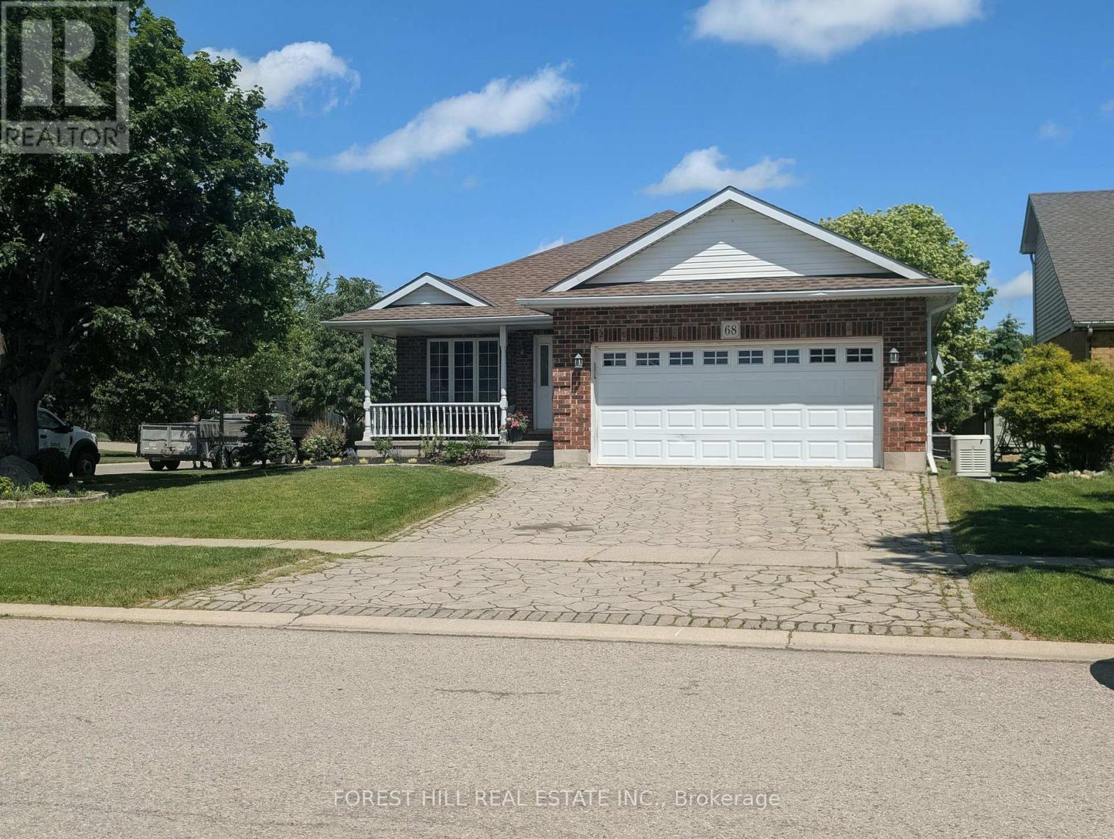 68 BLUE JAY BOULEVARD, Woodstock, Ontario
