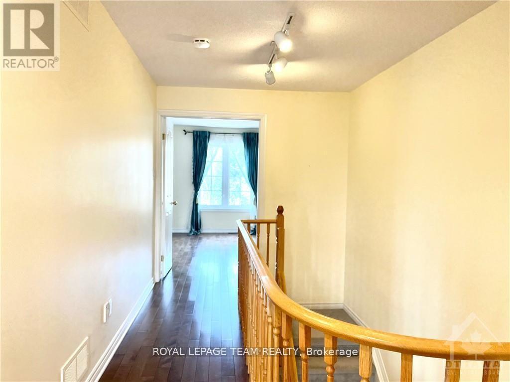 39 Bellrock Drive, Ottawa, Ontario K2K 3J4 - Photo 14 - X13411794