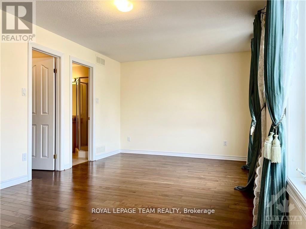39 Bellrock Drive, Ottawa, Ontario K2K 3J4 - Photo 16 - X13411794