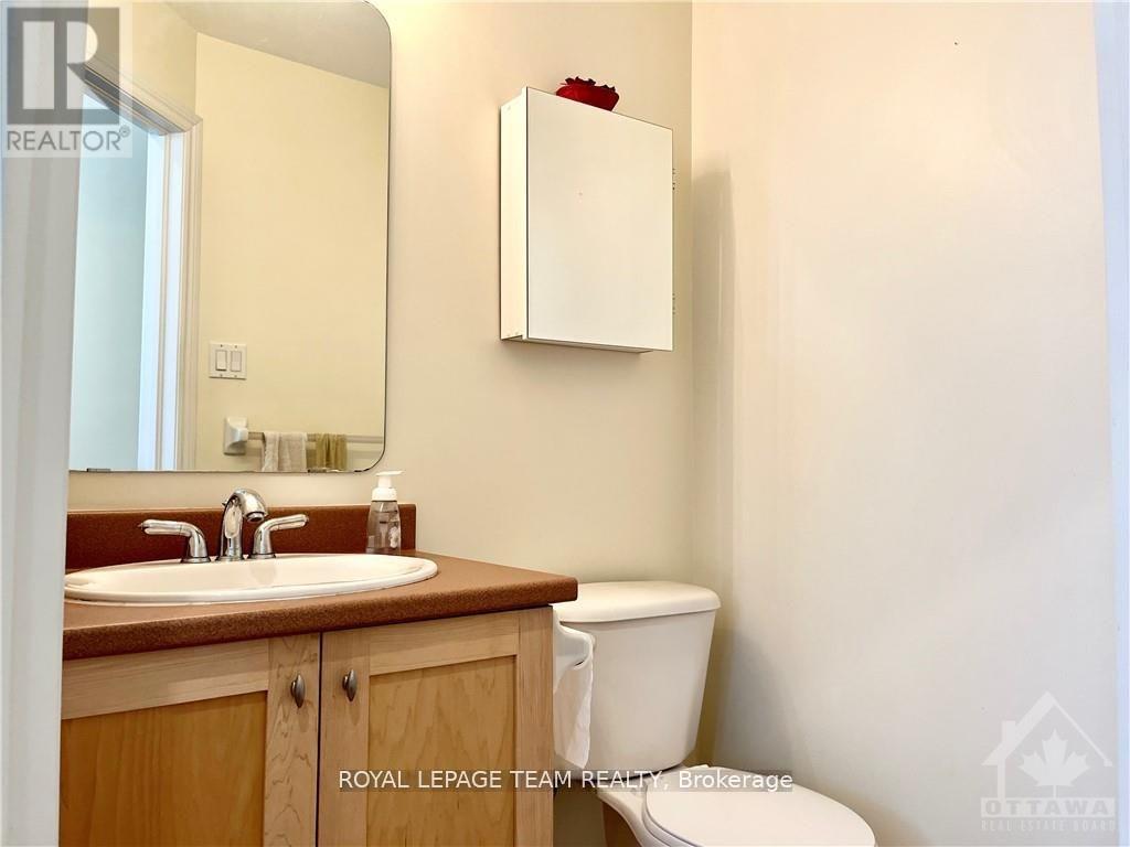 39 Bellrock Drive, Ottawa, Ontario K2K 3J4 - Photo 4 - X13411794