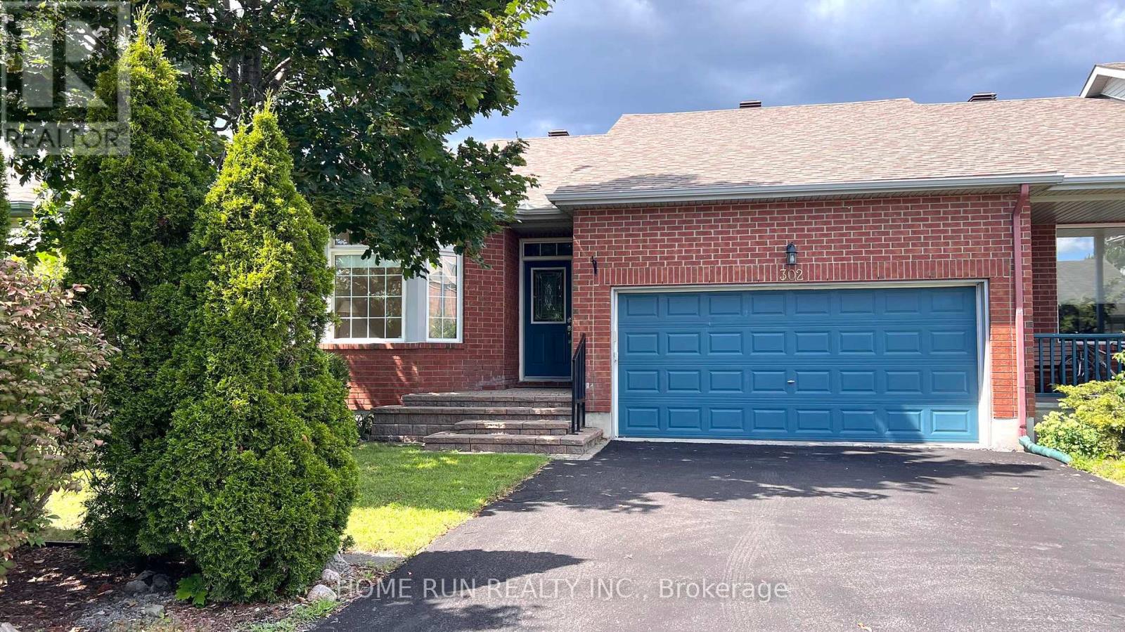 302 WISTERIA CRESCENT, Ottawa, Ontario