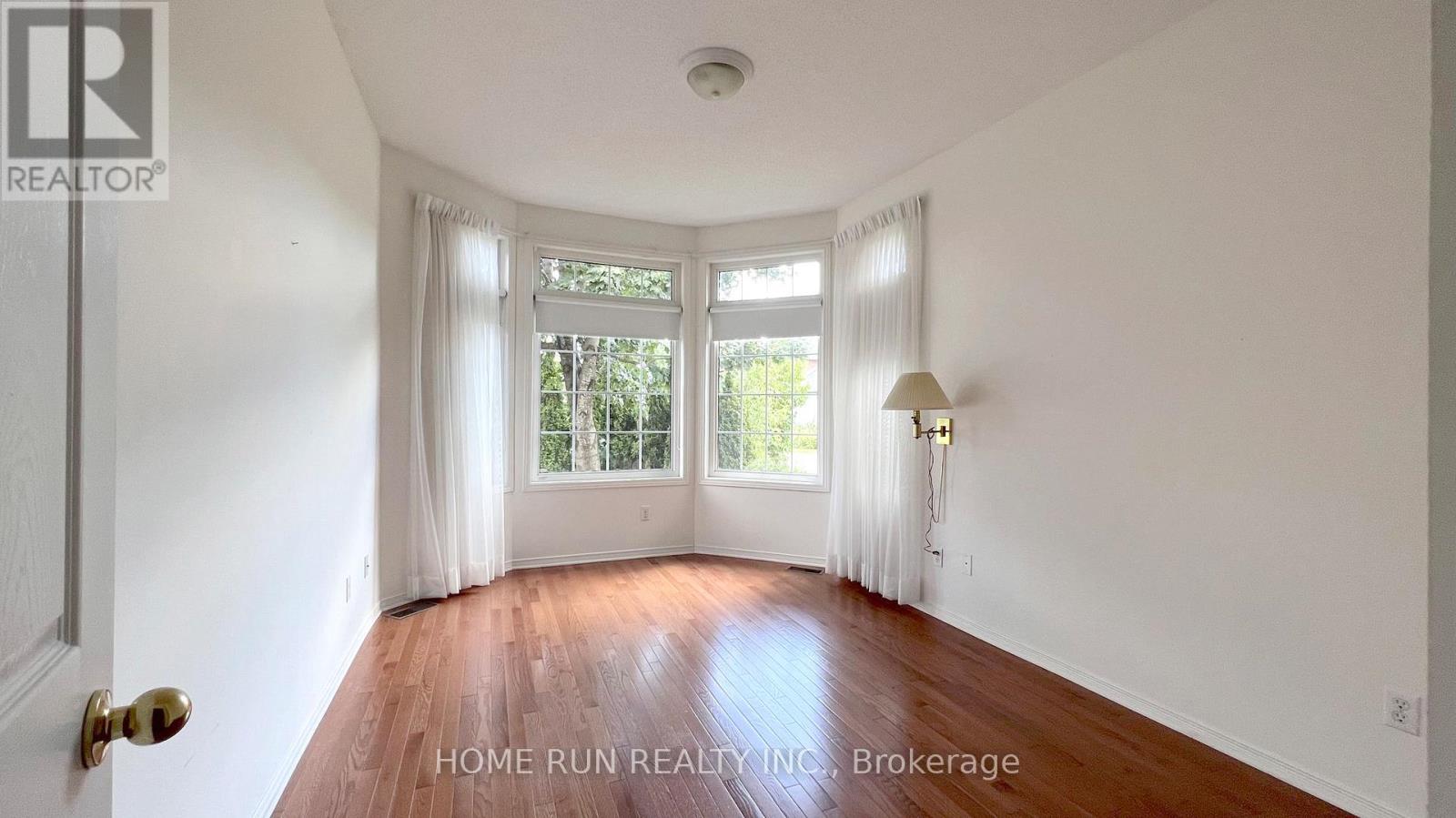 302 Wisteria Crescent, Ottawa, Ontario K1V 0N4 - Photo 6 - X13411798