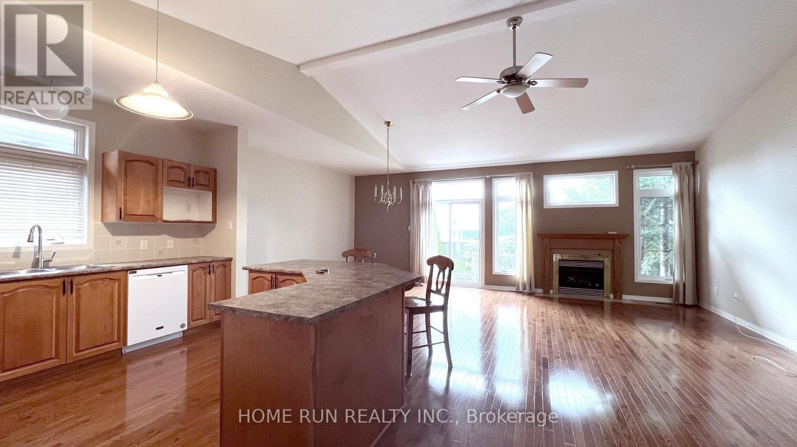 302 Wisteria Crescent, Ottawa, Ontario K1V 0N4 - Photo 8 - X13411798