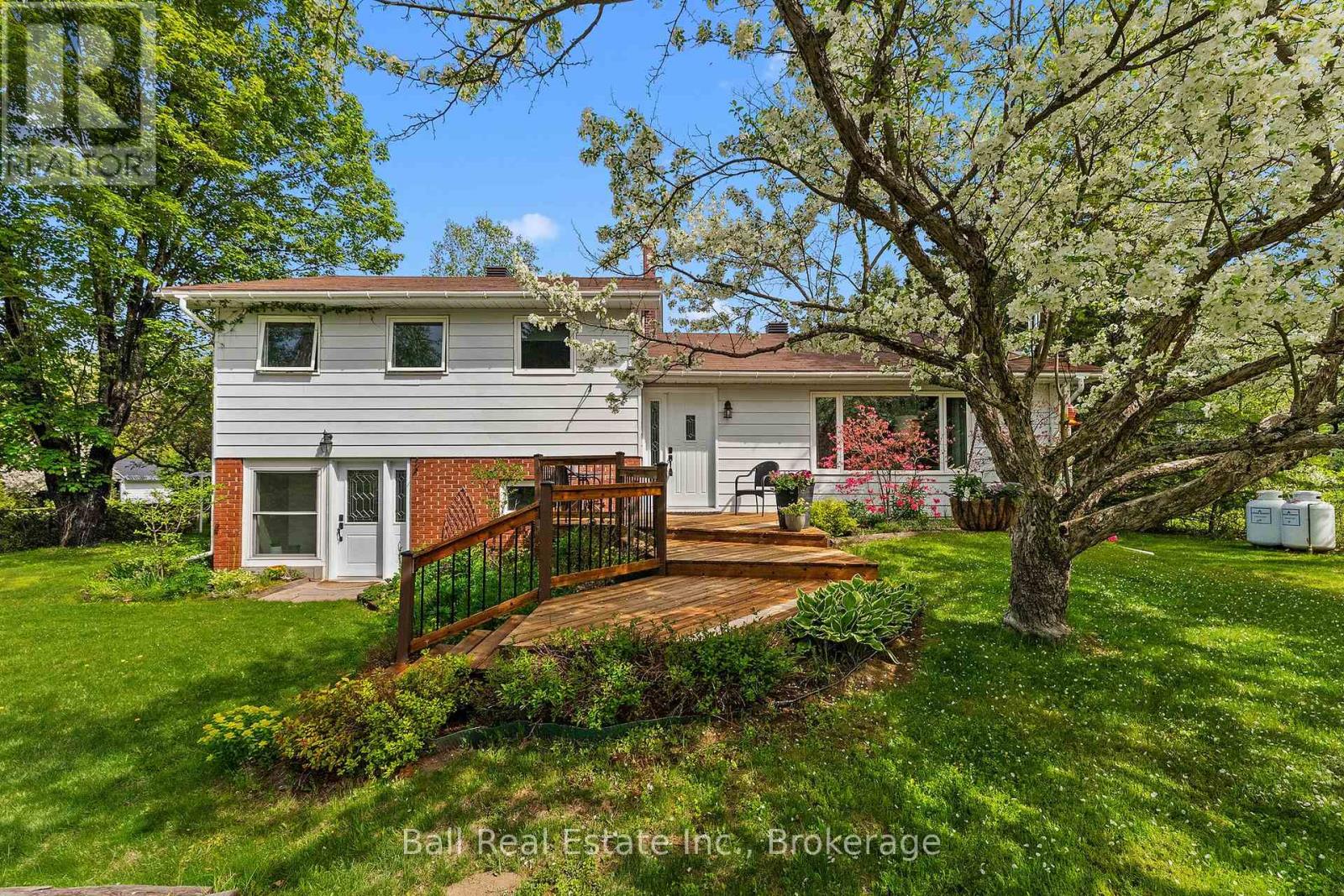 63 BUCKHILL ROAD, Bancroft, Ontario