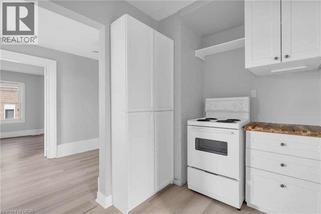 57 BEVERLY Street Unit# 201, Cambridge, Ontario