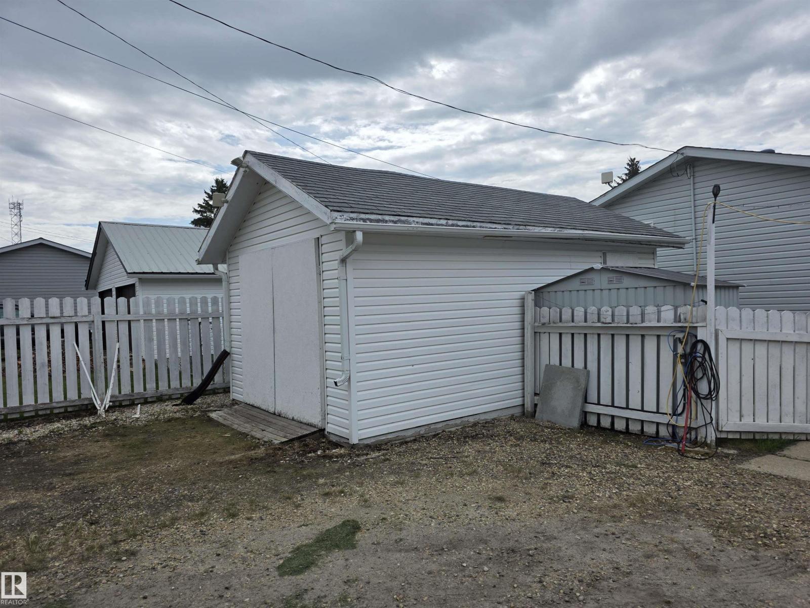 5012 53 Ave, Breton, Alberta  T0C 0P0 - Photo 40 - E4491043