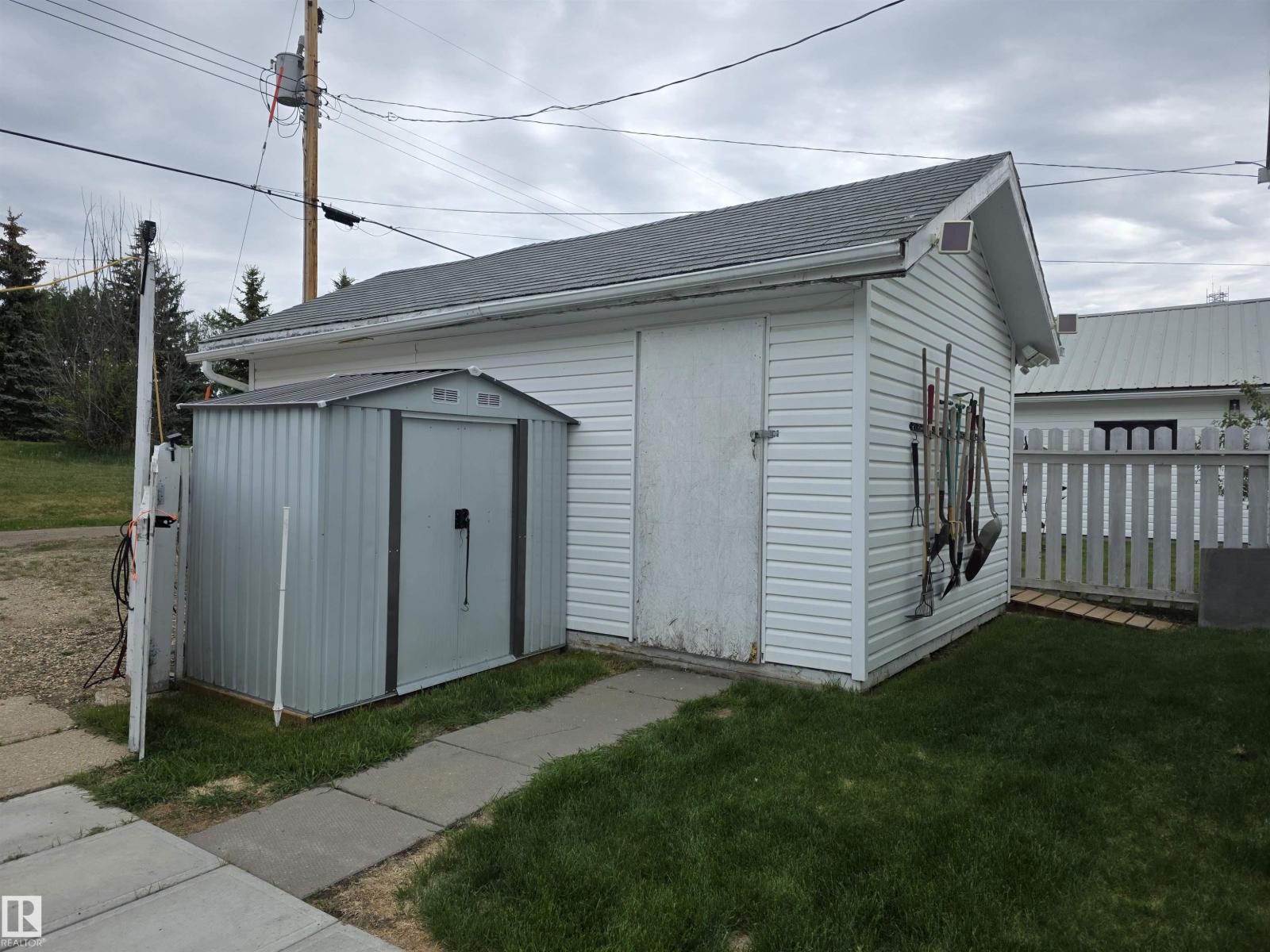 5012 53 Ave, Breton, Alberta  T0C 0P0 - Photo 38 - E4491043