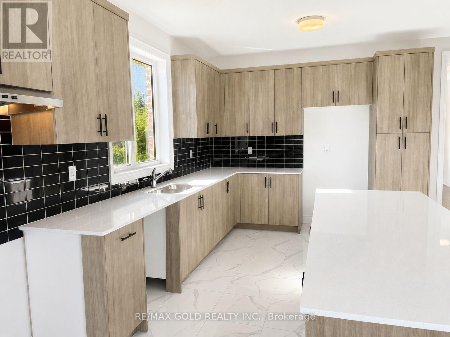31 Dolomite Drive, Brampton, Ontario  L6P 4R6 - Photo 5 - W13299914