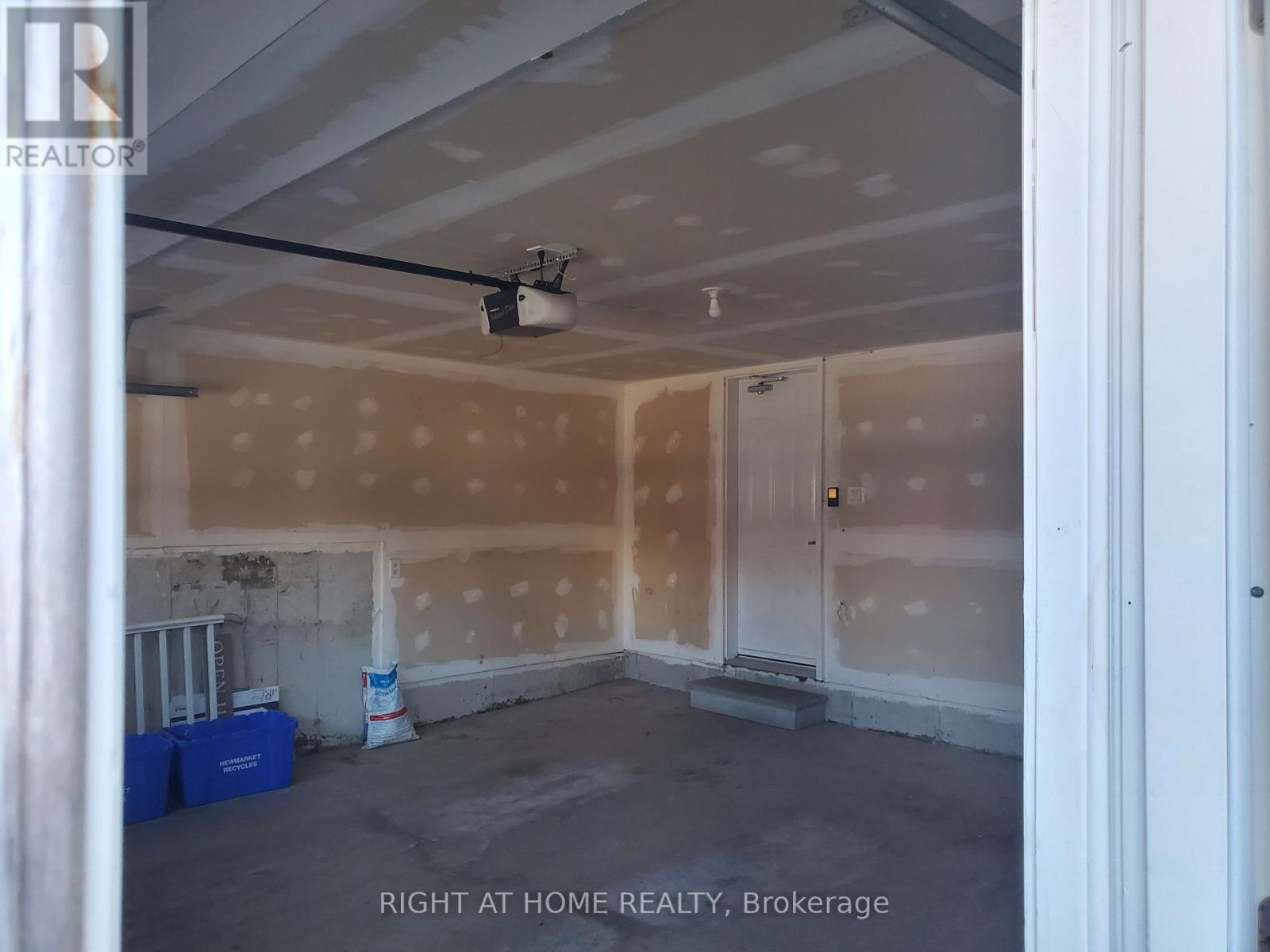 Bsmt - 38 Cliff Gunn Road, Newmarket, Ontario  L3X 3J8 - Photo 3 - N13411818