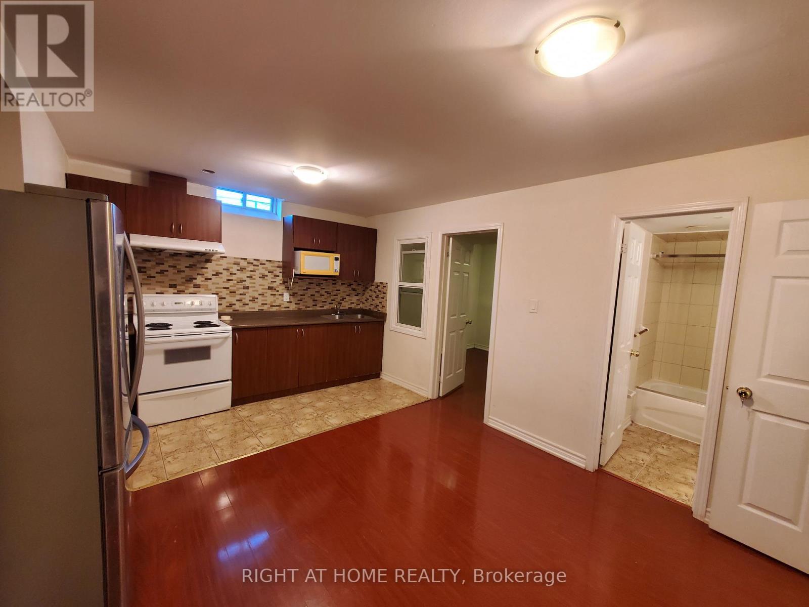 Bsmt - 38 Cliff Gunn Road, Newmarket, Ontario  L3X 3J8 - Photo 5 - N13411818