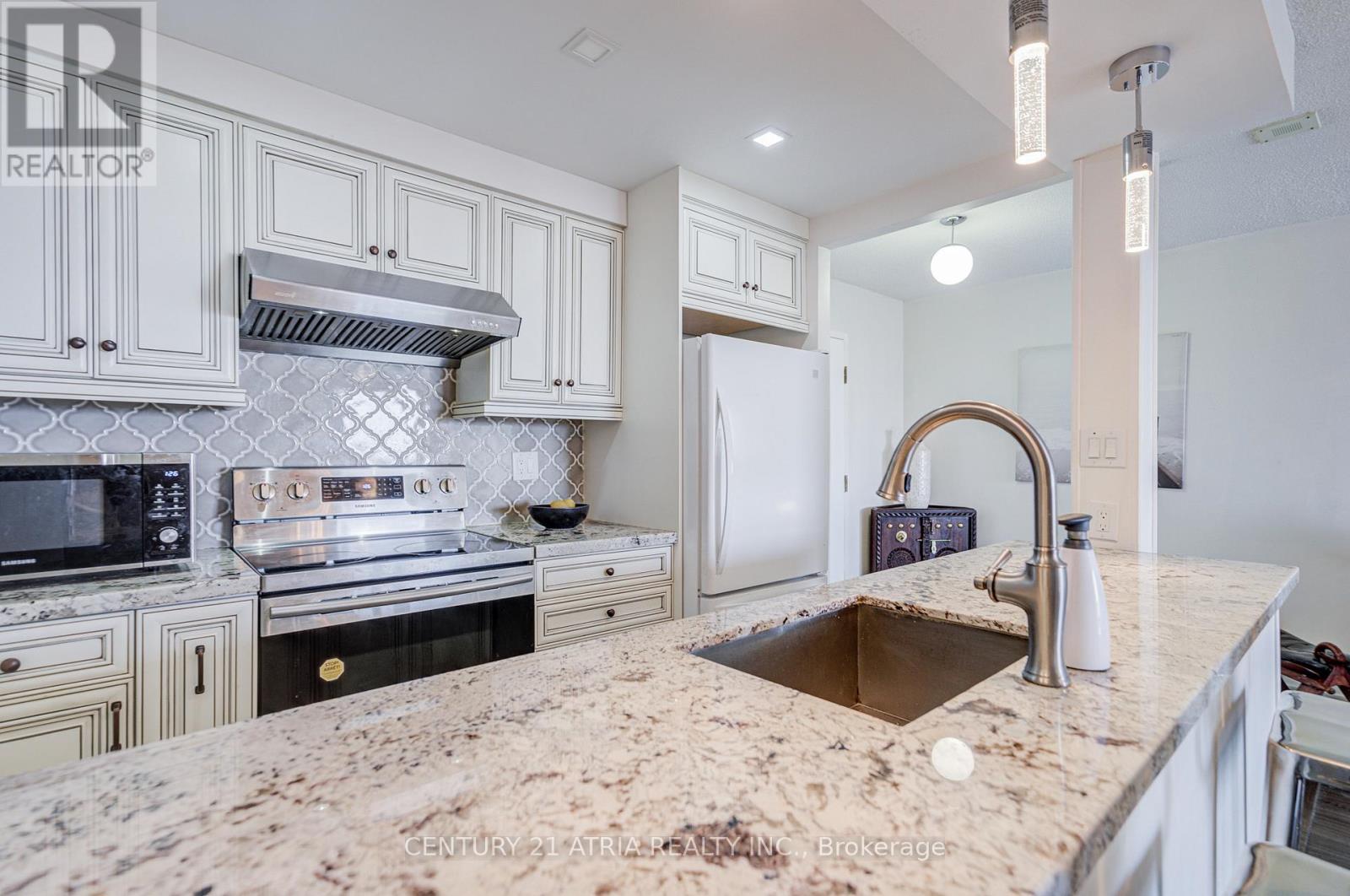 2502 - 5 Concorde Place, Toronto, Ontario  M3C 3M8 - Photo 39 - C13411866