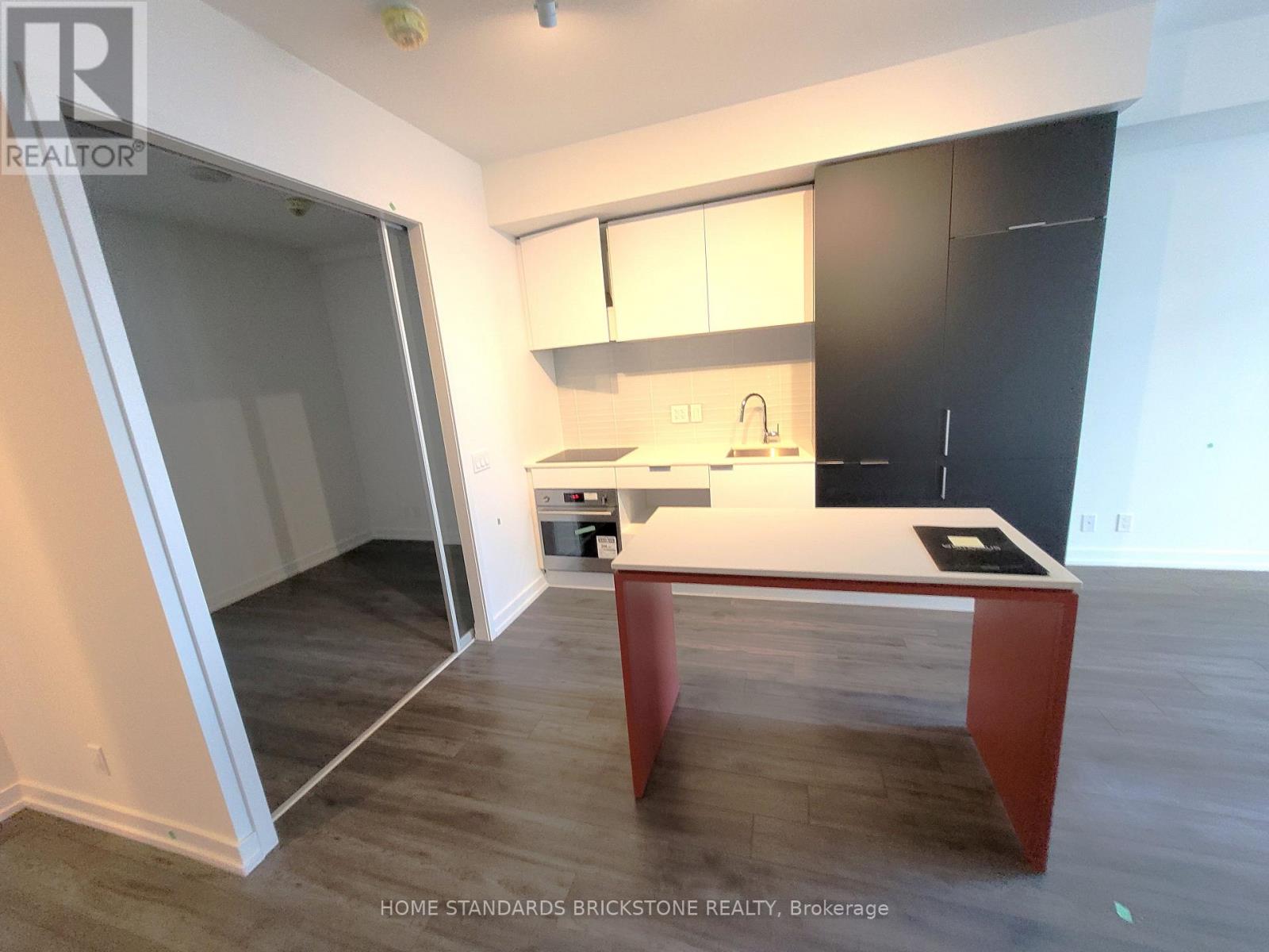 1701 - 33 Helendale Avenue, Toronto, Ontario  M4R 0A4 - Photo 4 - C13411872