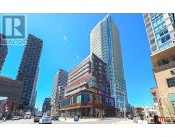 1701 - 33 HELENDALE AVENUE, Toronto, Ontario