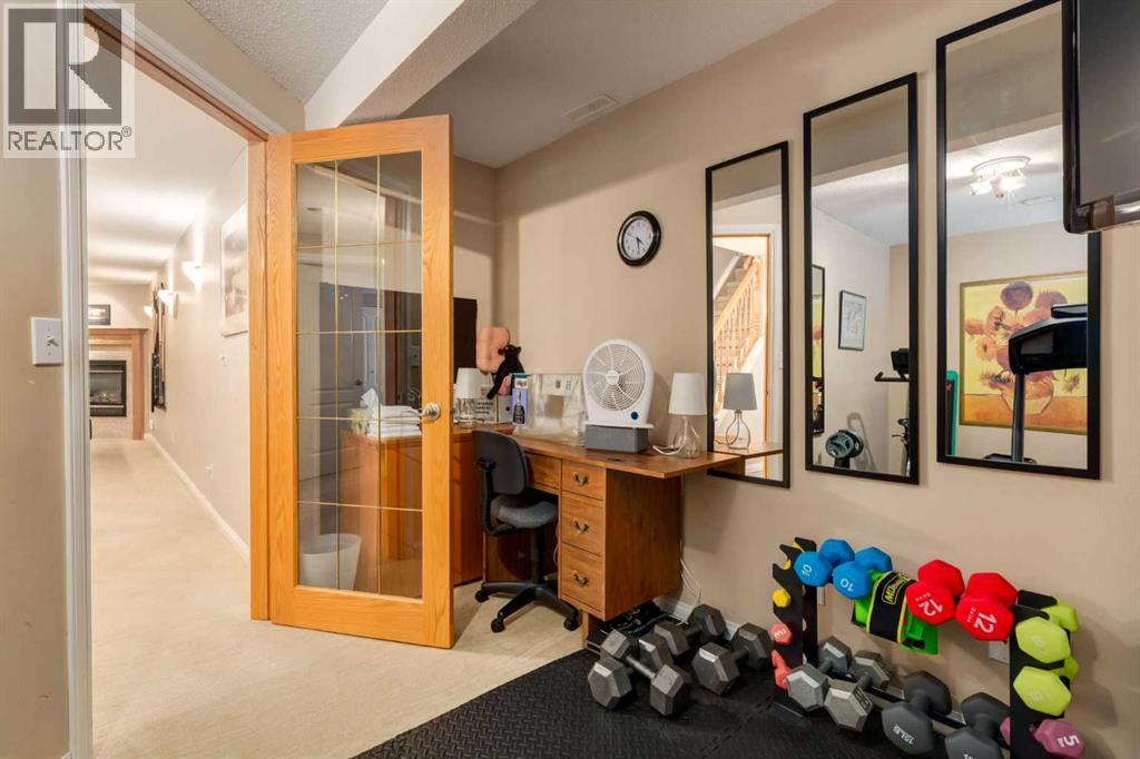 52 Silver Brook Drive Nw, Calgary, Alberta  T3B 3H3 - Photo 37 - A2318202