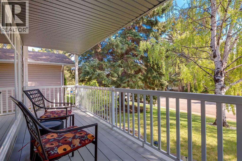52 Silver Brook Drive Nw, Calgary, Alberta  T3B 3H3 - Photo 4 - A2318202