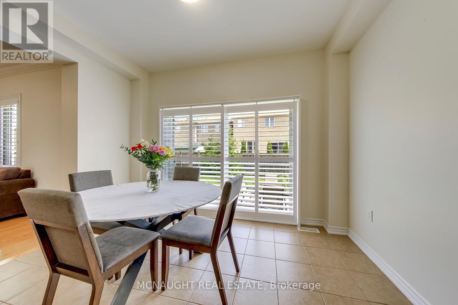 200 Bellchase Trail, Brampton, Ontario  L6P 3S1 - Photo 11 - W13411862