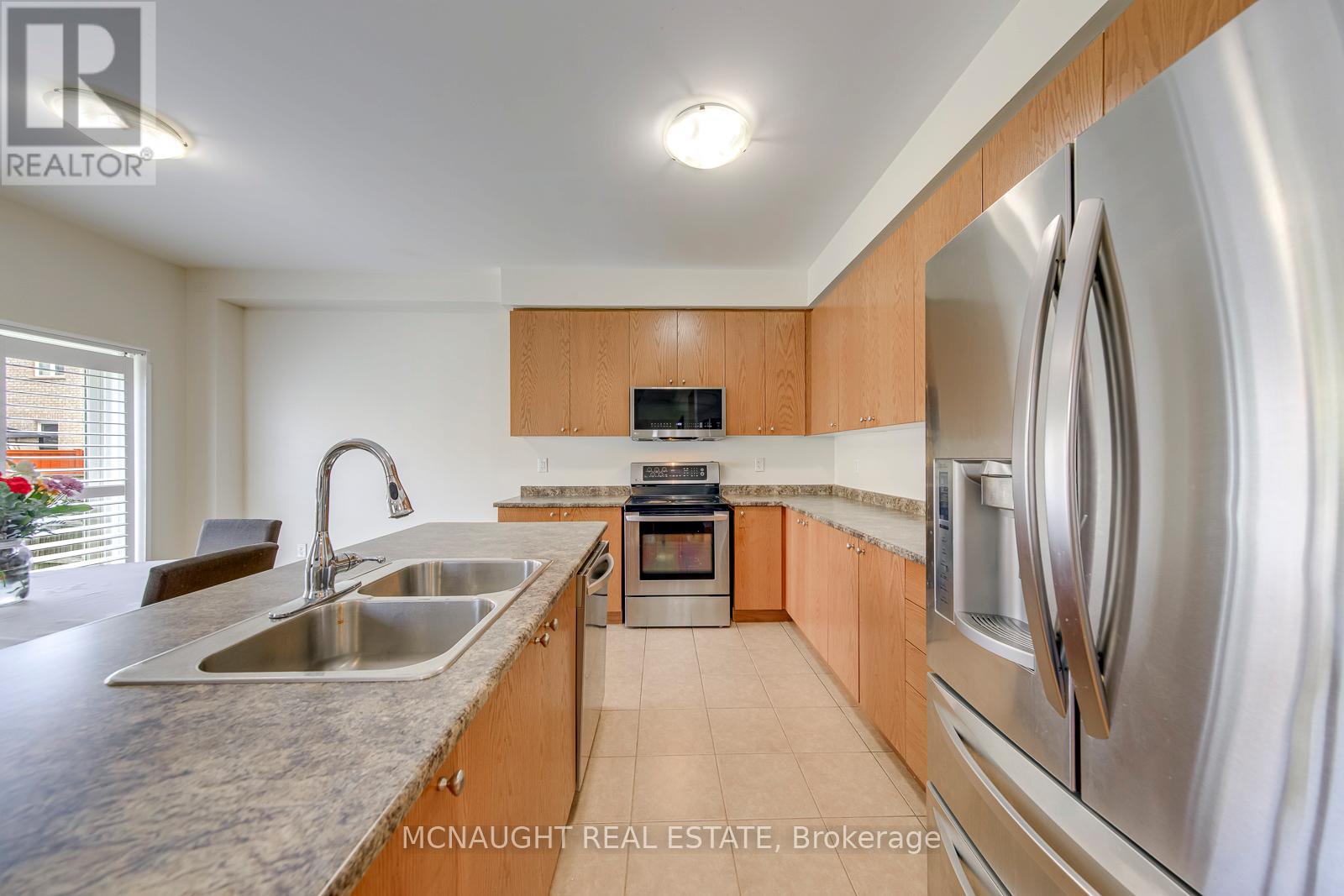 200 Bellchase Trail, Brampton, Ontario  L6P 3S1 - Photo 13 - W13411862