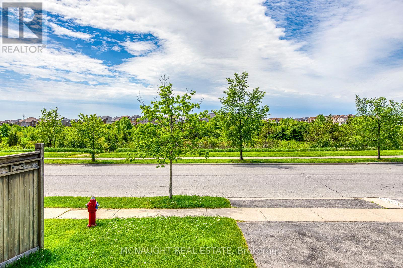 200 Bellchase Trail, Brampton, Ontario  L6P 3S1 - Photo 2 - W13411862