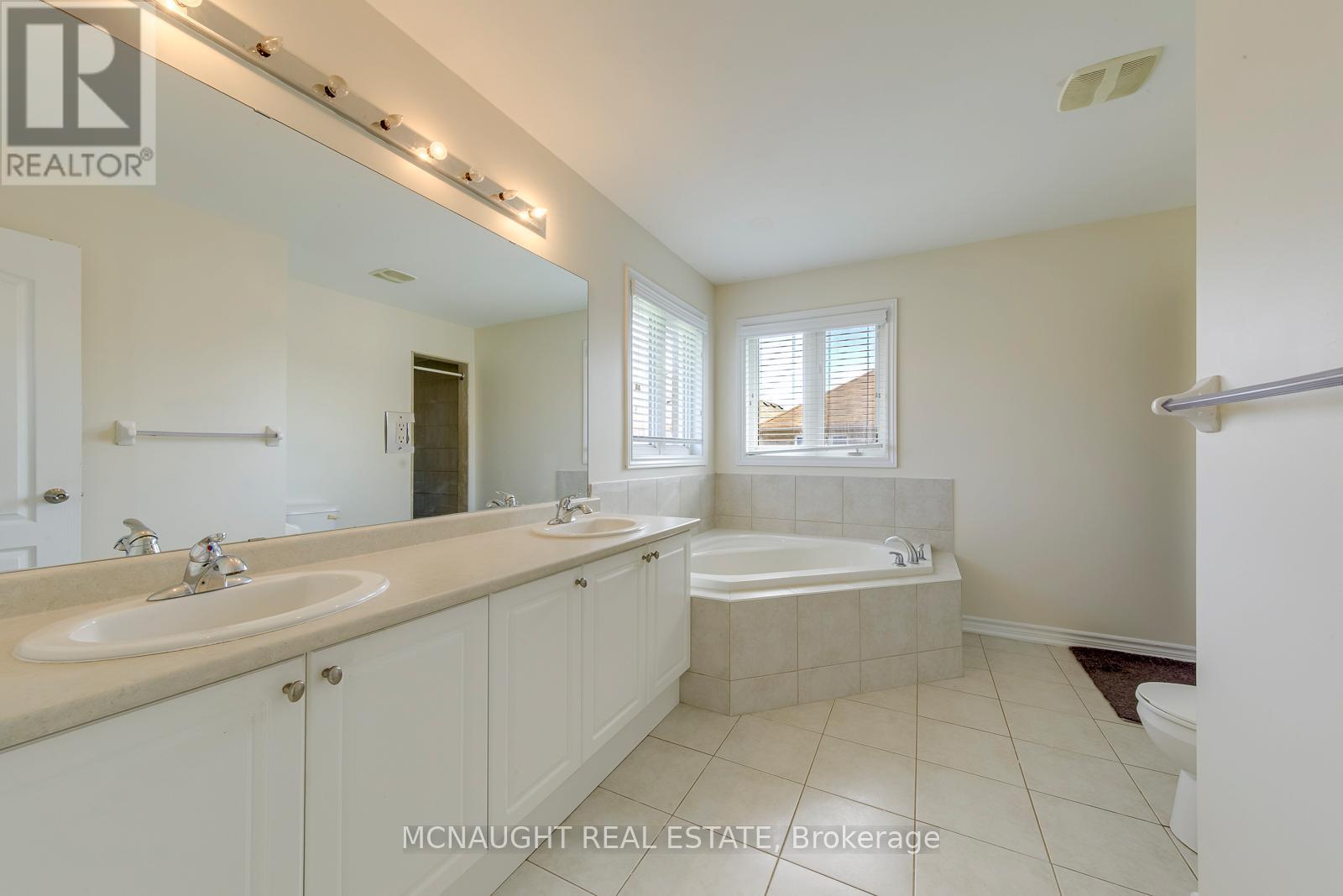 200 Bellchase Trail, Brampton, Ontario  L6P 3S1 - Photo 23 - W13411862