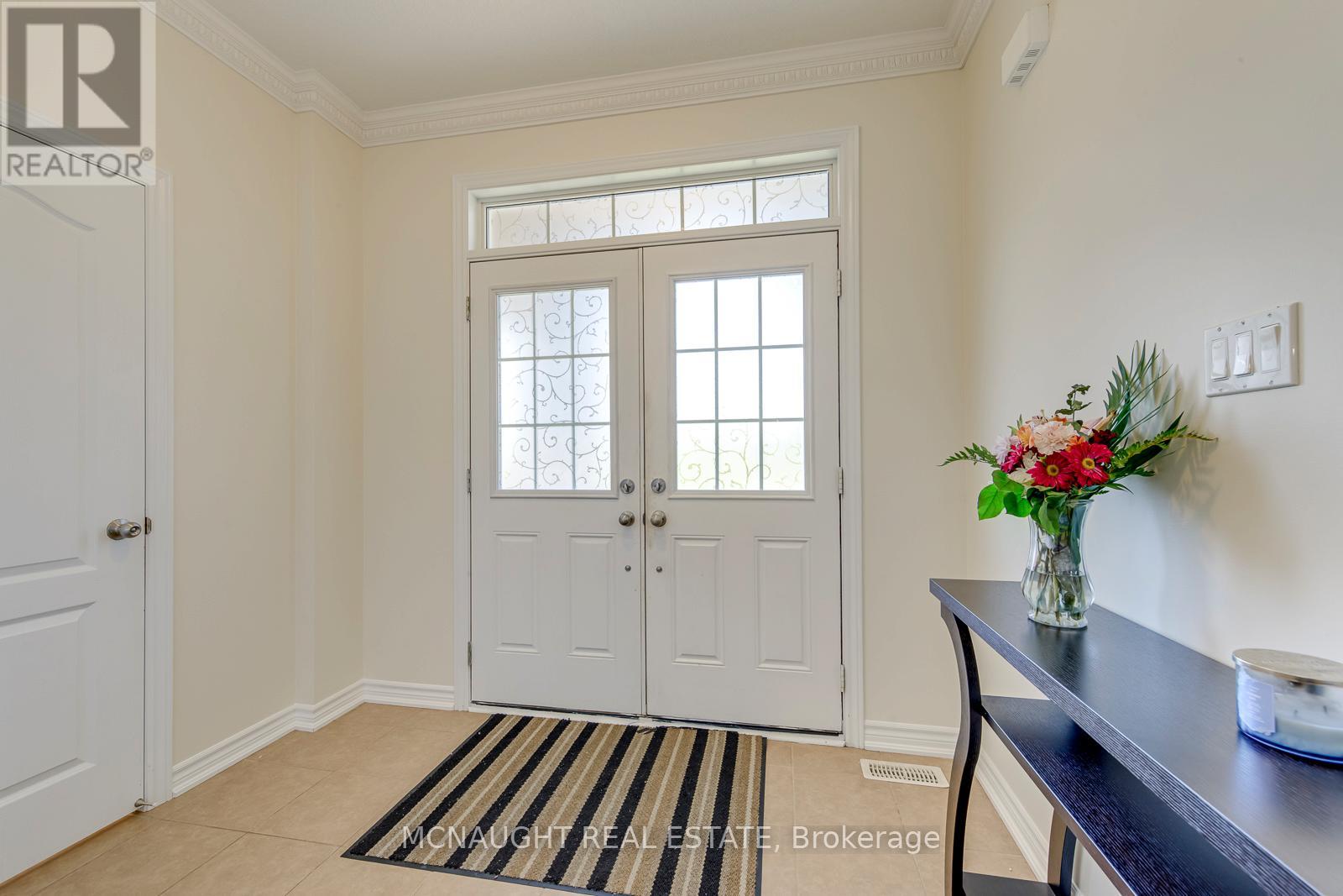 200 Bellchase Trail, Brampton, Ontario  L6P 3S1 - Photo 3 - W13411862