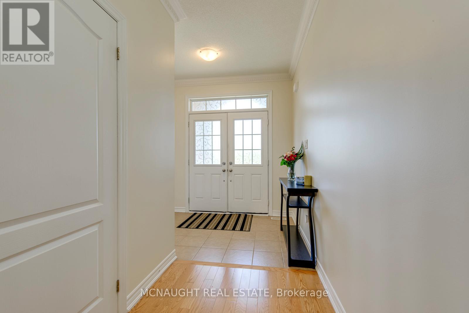 200 Bellchase Trail, Brampton, Ontario  L6P 3S1 - Photo 4 - W13411862