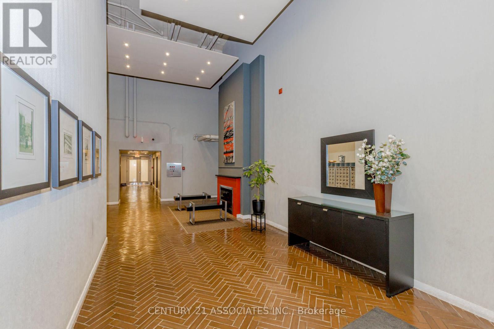 107 - 66 Bay Street S, Hamilton, Ontario  L8P 4Z6 - Photo 3 - X13268892