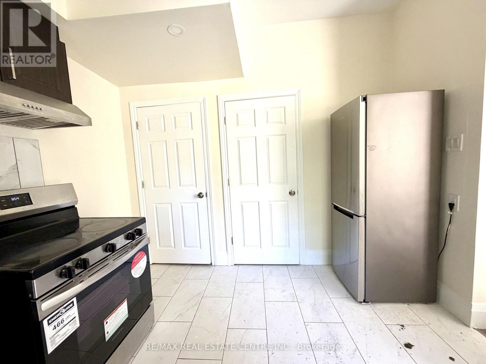 2 Brock Street, Hamilton, Ontario  L8L 8C5 - Photo 7 - X13411848